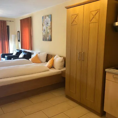 Berghof Hotel *