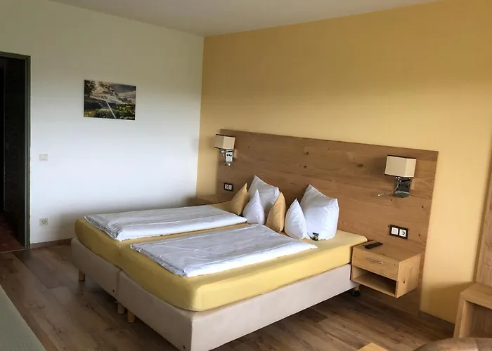 Berghof Отель Бирсдорф